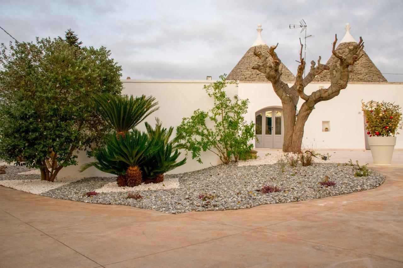 Pavi Trulli E Suites Locorotondo Kültér fotó